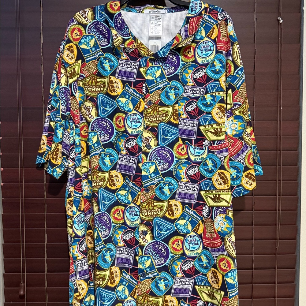 Disney Men's Multicolor Graphic Button Down Shirt